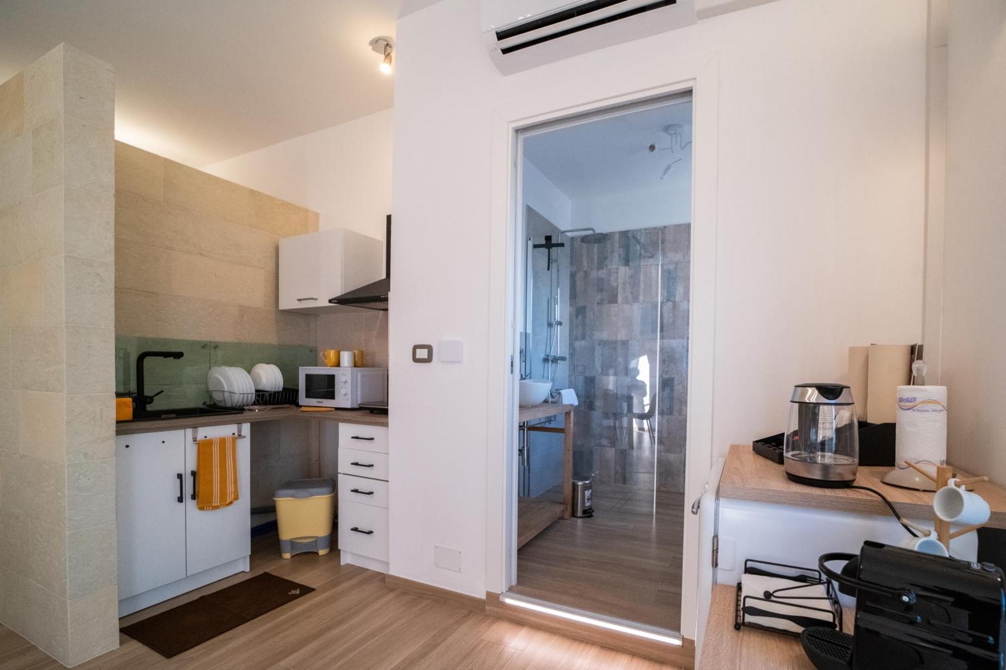Pietra Bianca Bed and Breakfast Cutrofiano Buitenkant foto