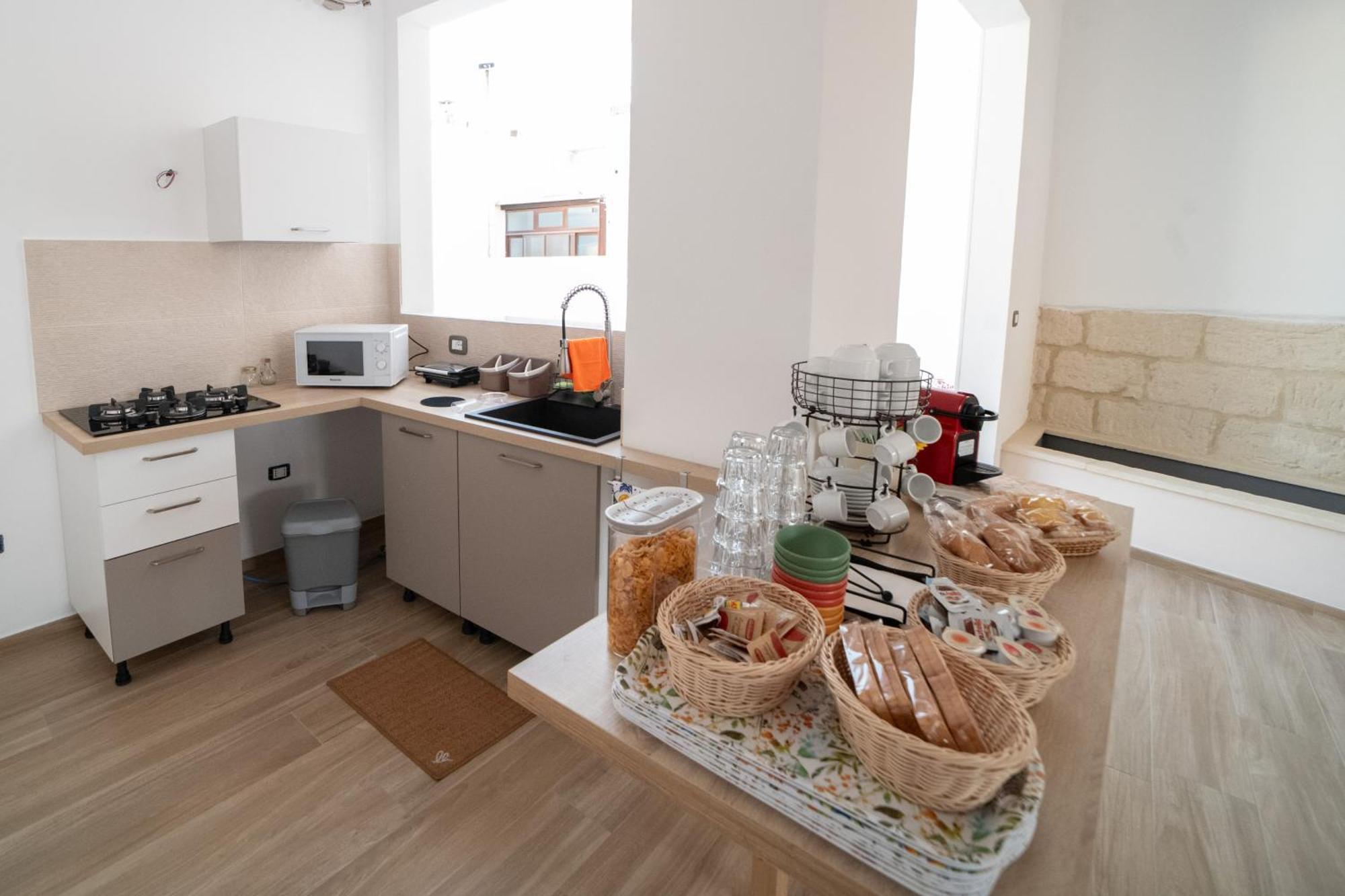 Pietra Bianca Bed and Breakfast Cutrofiano Buitenkant foto