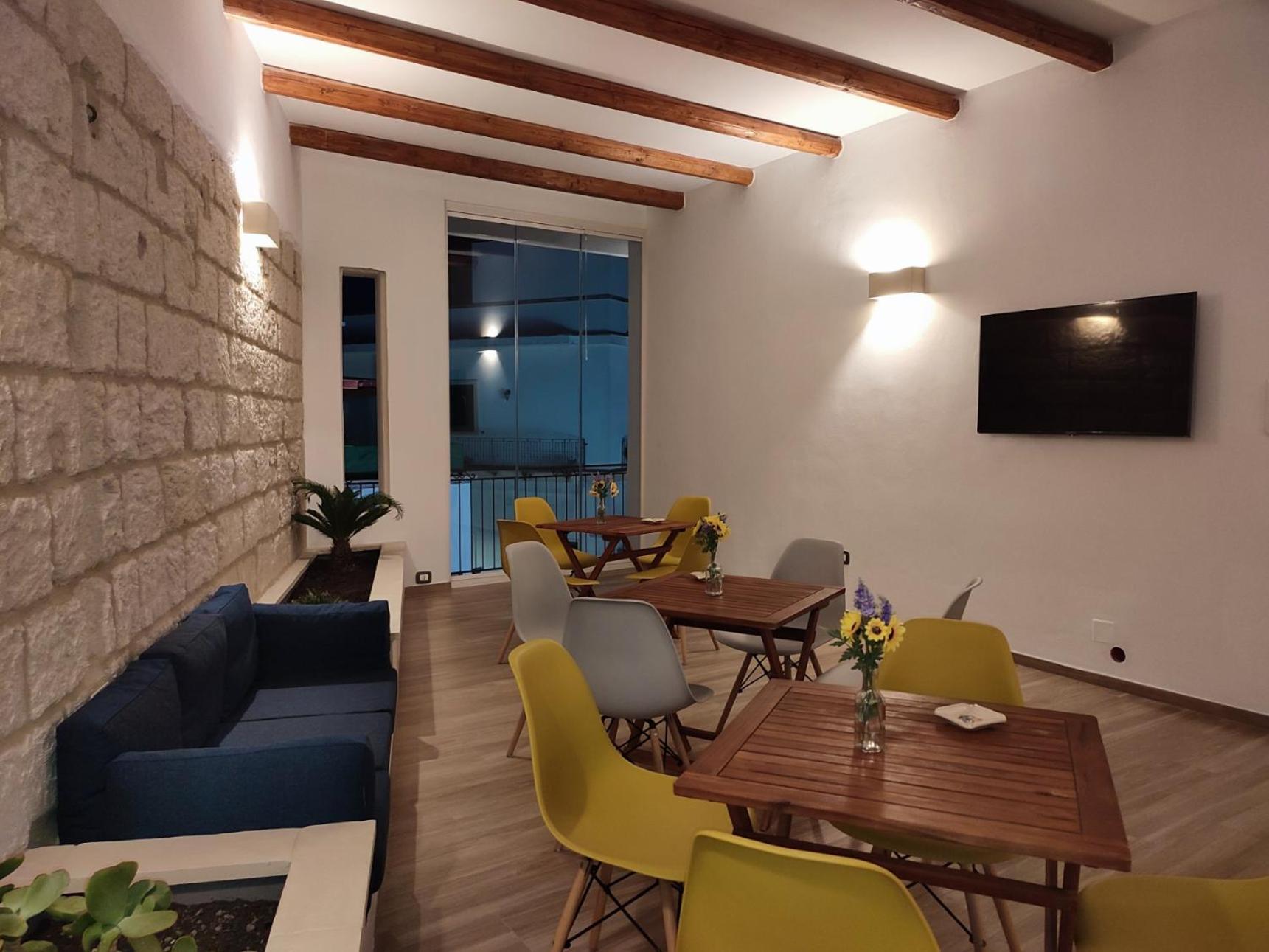 Pietra Bianca Bed and Breakfast Cutrofiano Buitenkant foto