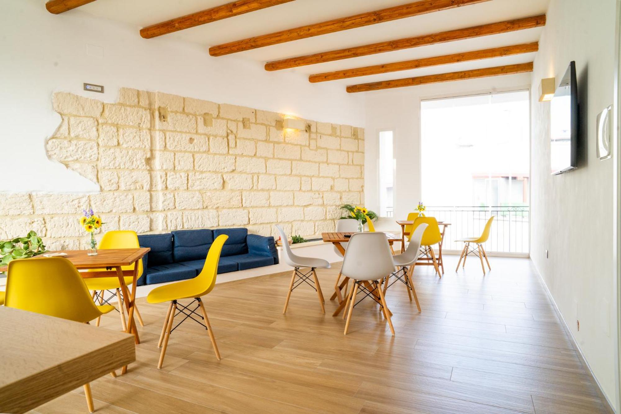 Pietra Bianca Bed and Breakfast Cutrofiano Buitenkant foto
