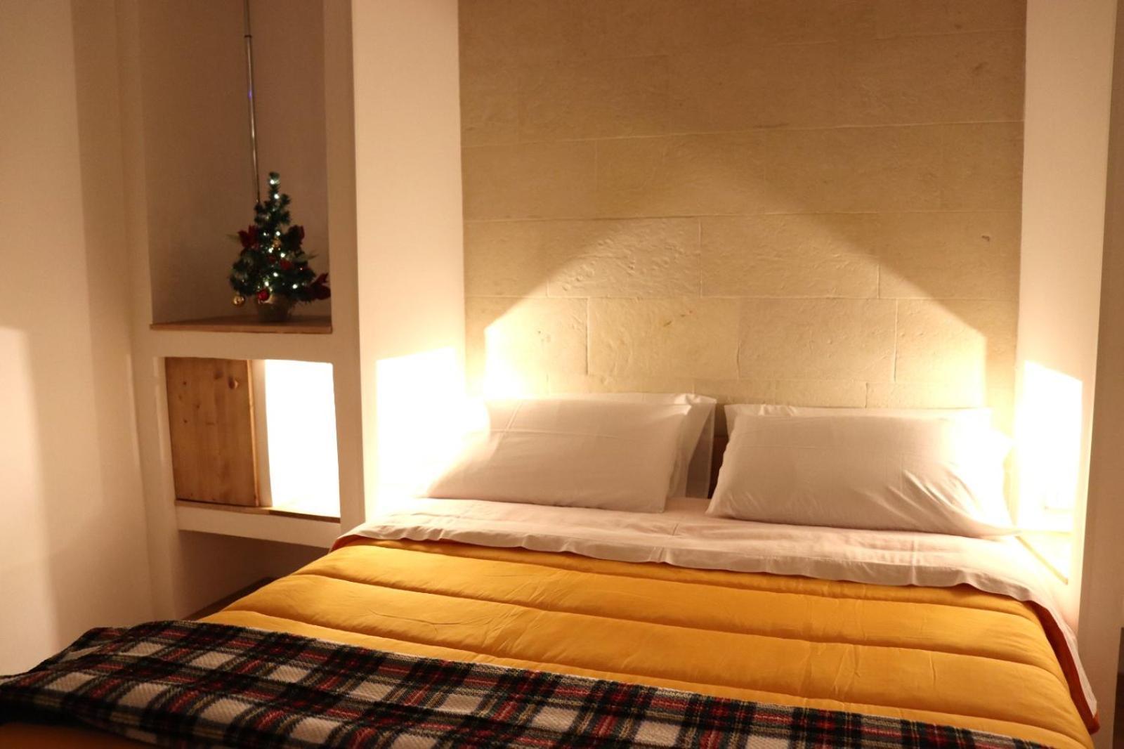 Pietra Bianca Bed and Breakfast Cutrofiano Buitenkant foto